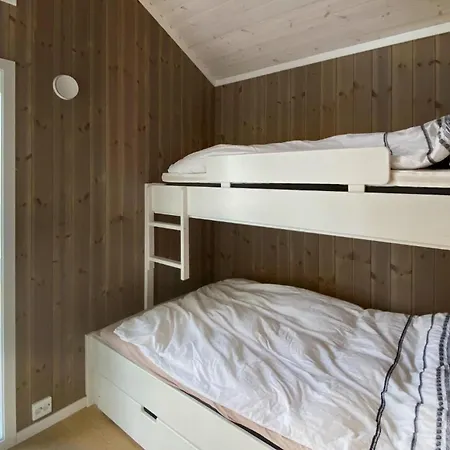 3 Bedroom Beautiful In Prázdninový dům *