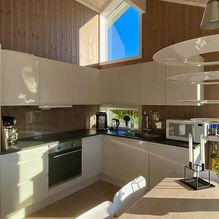 بيت للعطل 3 Bedroom Beautiful In *